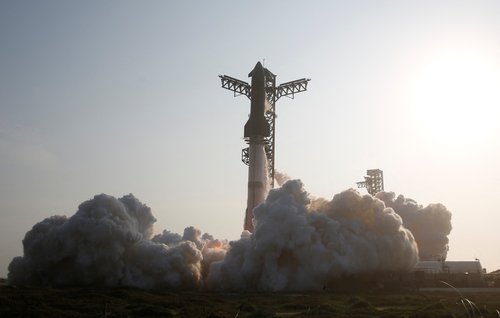 starship reuters 19.6.2025