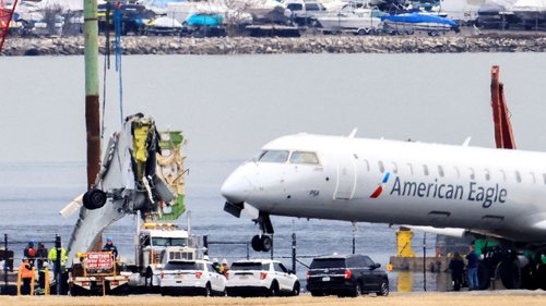 American Eagle flight 5342, avion, reuters, 14.5.2025.