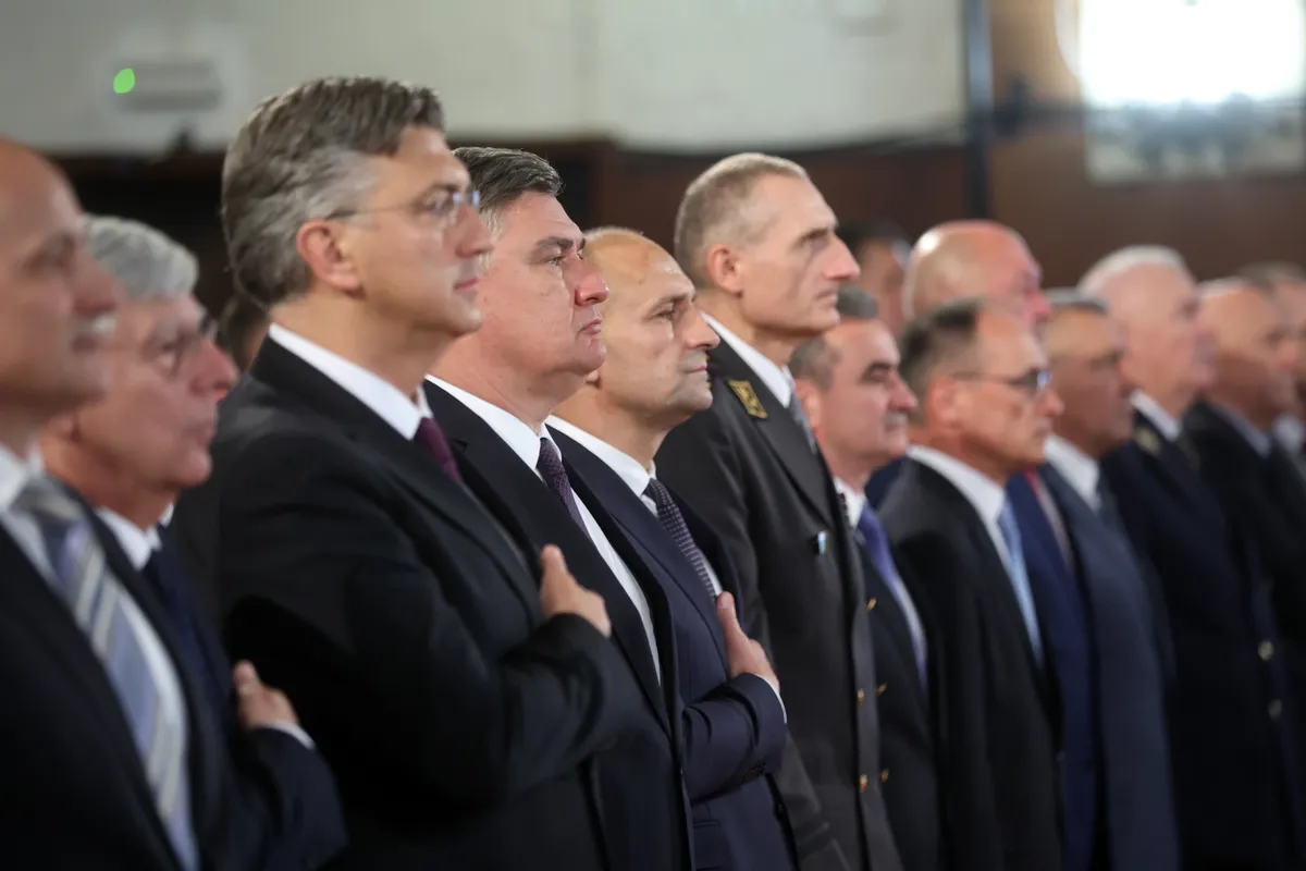 Plenković i Milanović supotpisali pozive za sazivanje sjednica VNS-a i VZO-a