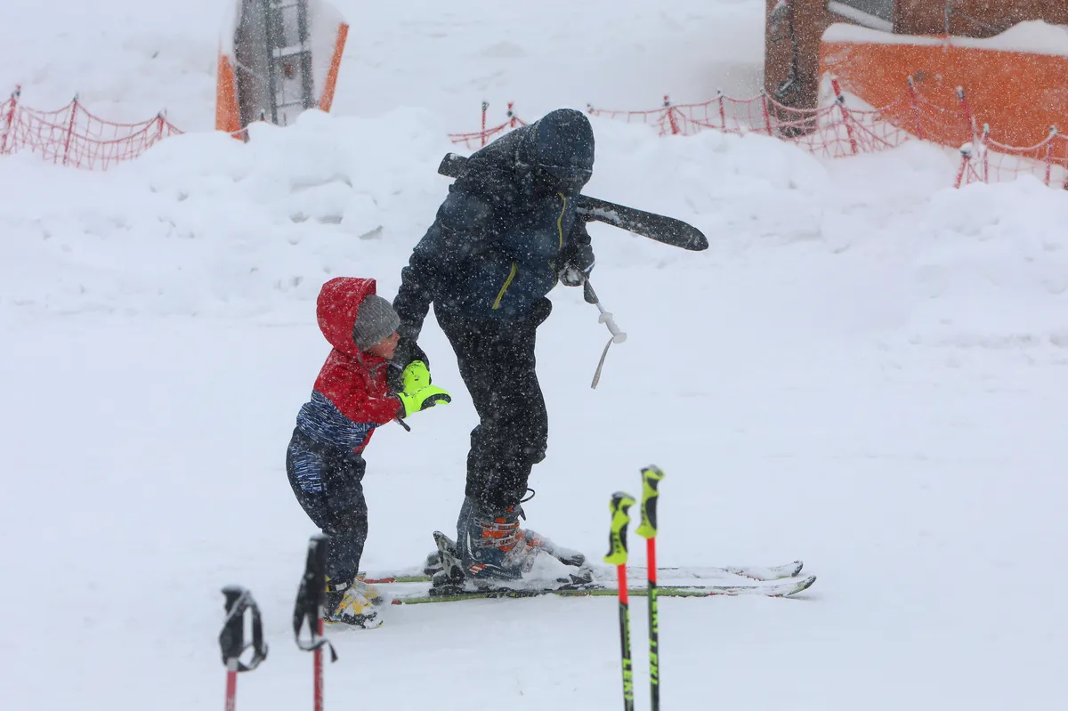 Želite se sanjkati i skijati? Možete i u Nacionalnom parku Plitvice, snijega ima napretek