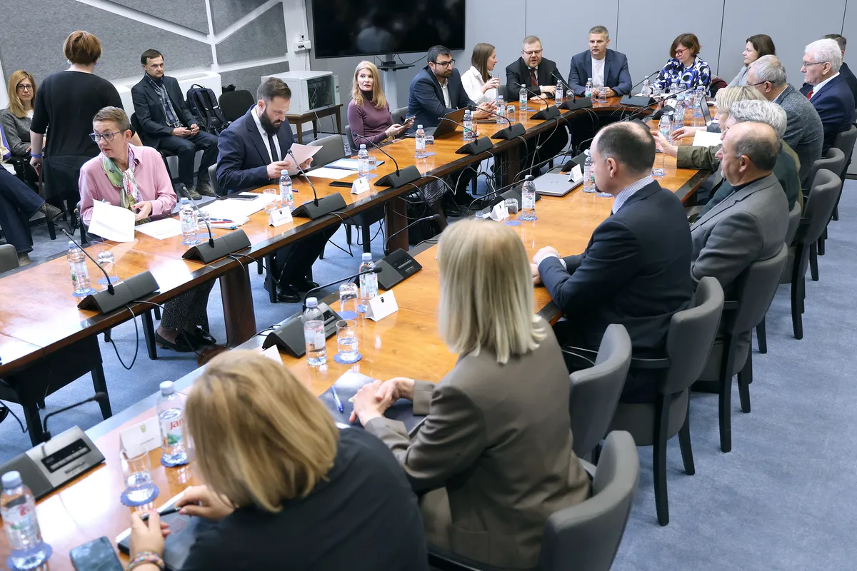 Sindikati traže rast plaća i mirovina: "Vlada vodi politiku ostanka na vlasti, a ne ekonomsku politiku"