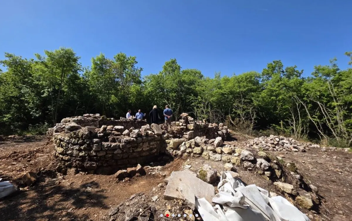 FOTO / Nevjerojatno otkriće u Poreču: Ispod zemlje pronađena 1500 godina stara crkva svetog Petra