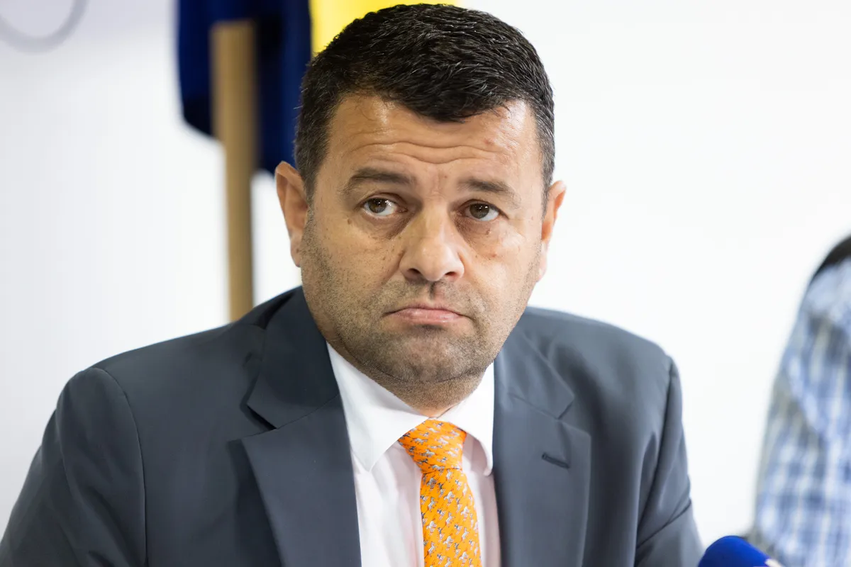 Ministar iz BiH: Smeće bi trebali odlagati iznad Dubrovnika, pa ga zapaliti. Neka gori cijelo ljeto