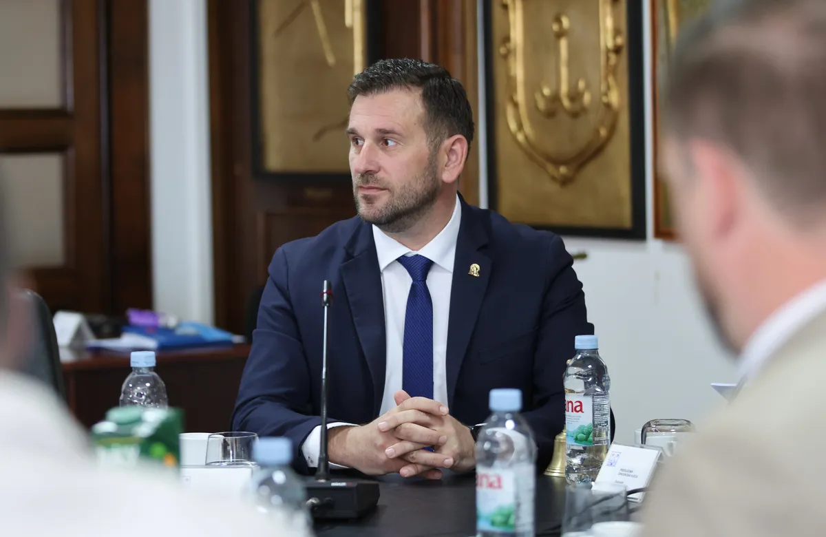 Šuta najavio povećanje naknada za novorođenu djecu