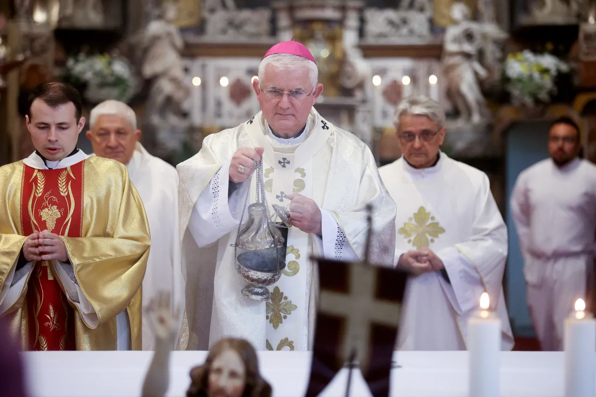 Uzinić: U vremenu ratova svi su pozvani biti graditelji mira i ljudi dijaloga