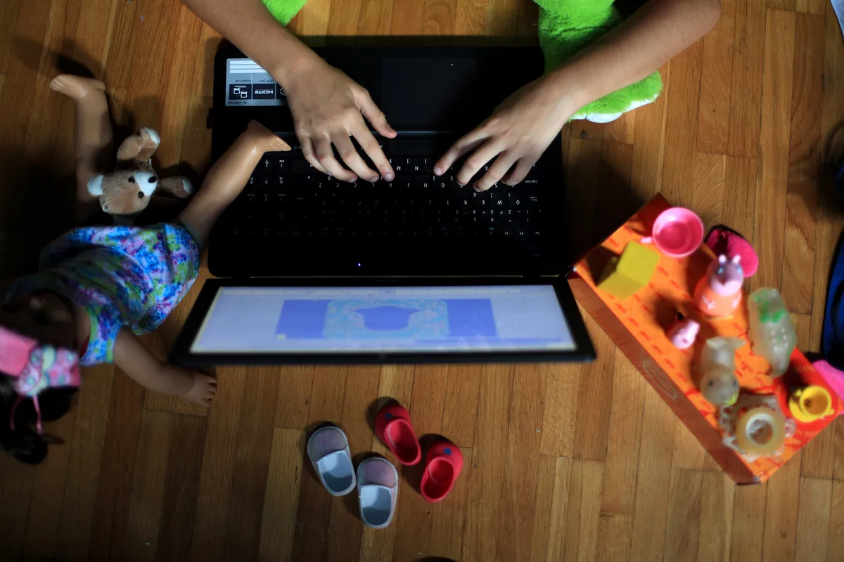 Ni Grci mlađi od 15 godina neće smjeti na društvene mreže