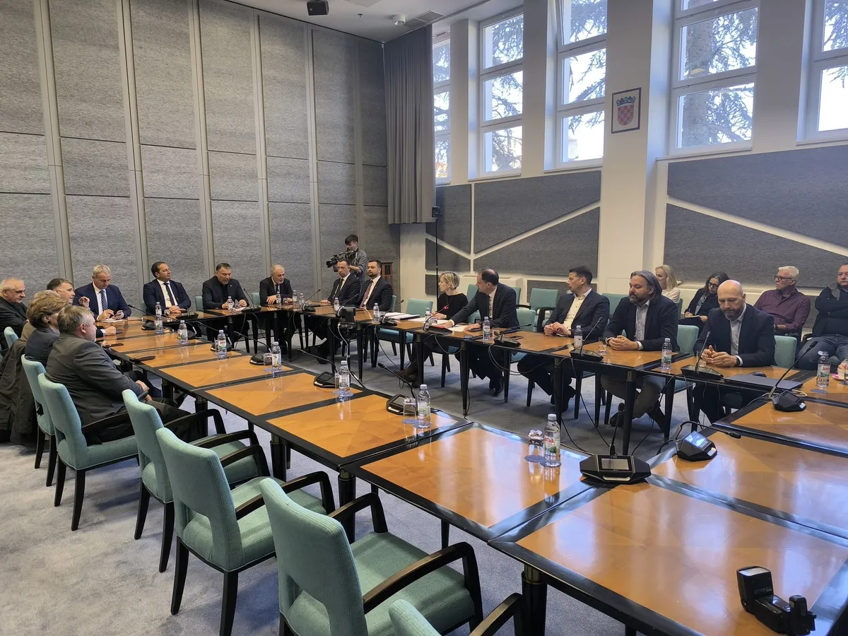 Rasplet ili poništavanje natječaja? I dalje bez dogovora o sucima Ustavnog suda