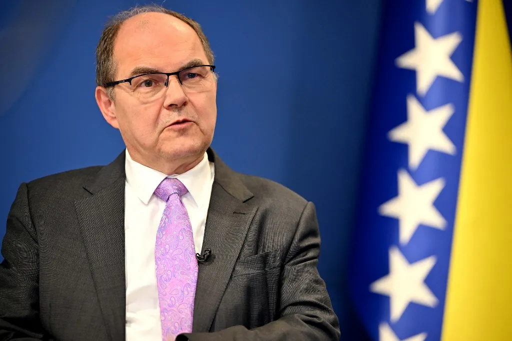 Schmidt pred Vijećem sigurnosti: BiH prolazi kroz tihu dekonstrukciju države, a demokracija odumire