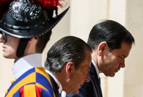 U.S. Secretary of State Marco Rubio arrives at the San Damaso courtyard to meet Pope Leo XIV at the Vatican, May 7, 2026. REUTERS/Yara Nardi