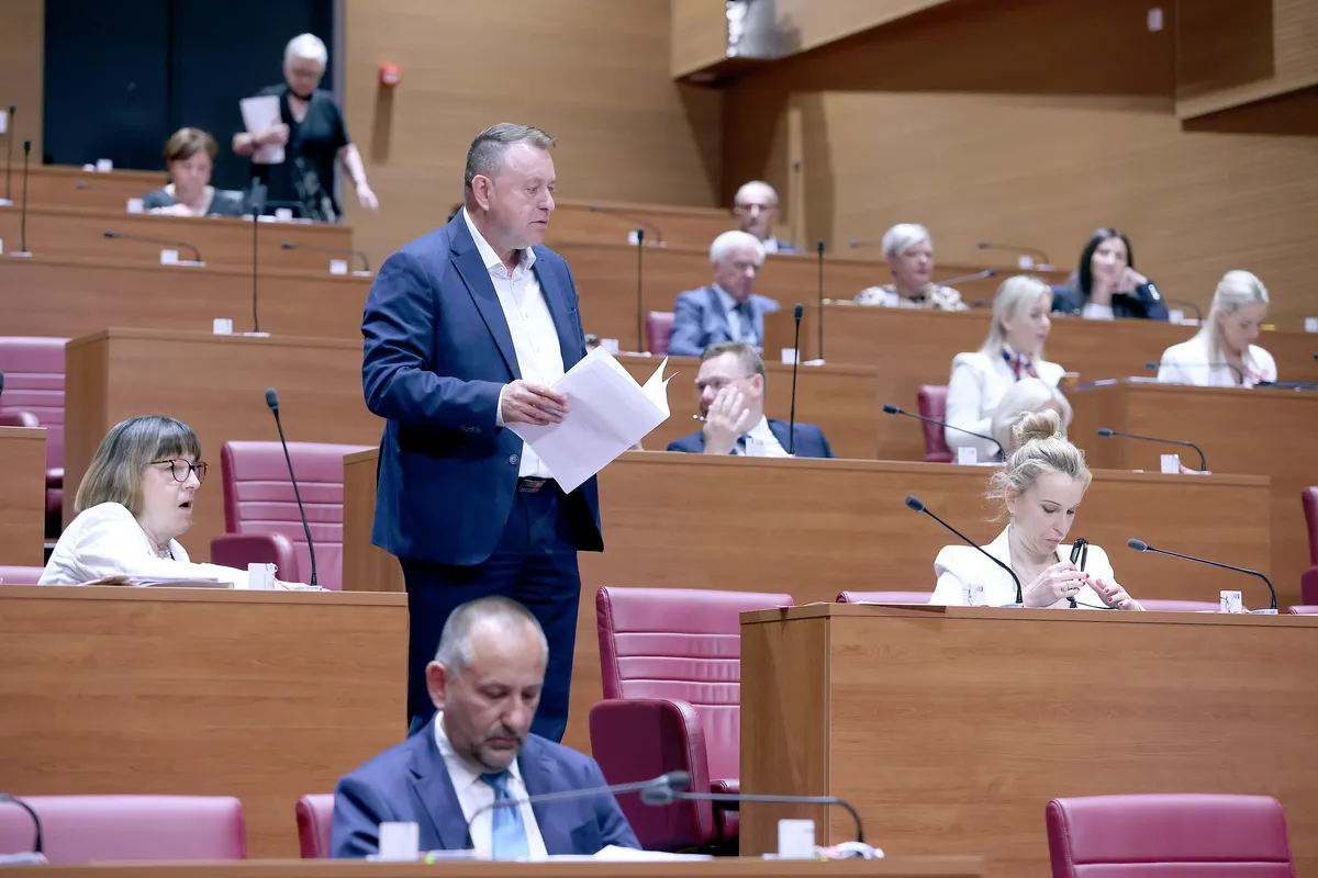 Oporba oplela po Žigmanu: U uređenoj državi ne bi obnašao nijednu javnu funkciju. HDZ: Izuzetan je stručnjak