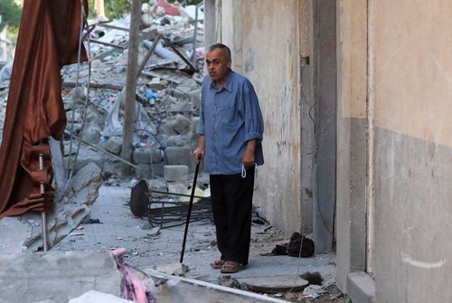 A Palestinian man inspects the site of an Israeli strike on an apartment in Gaza City, June 20, 2026. REUTERS/Dawoud Abu Alkas