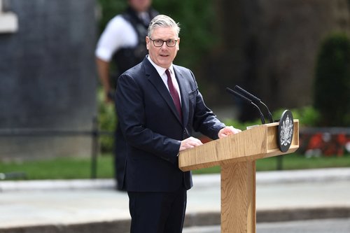British Prime Minister Keir Starmer speaks as he announces the timeline for his resignation, outside 10 Downing Street, in London, Britain, June 22, 2026. REUTERS/Toby Shepheard