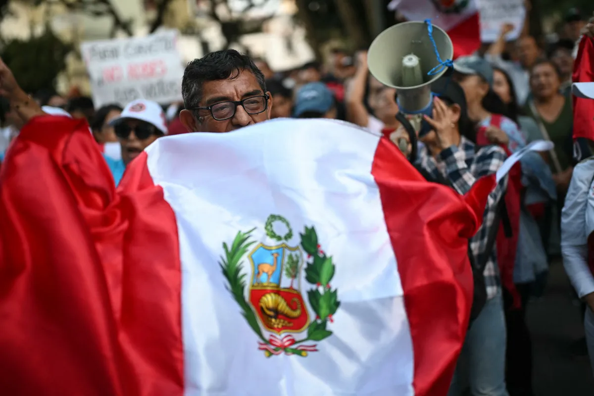 Peru danas bira devetog predsjednika u deset godina