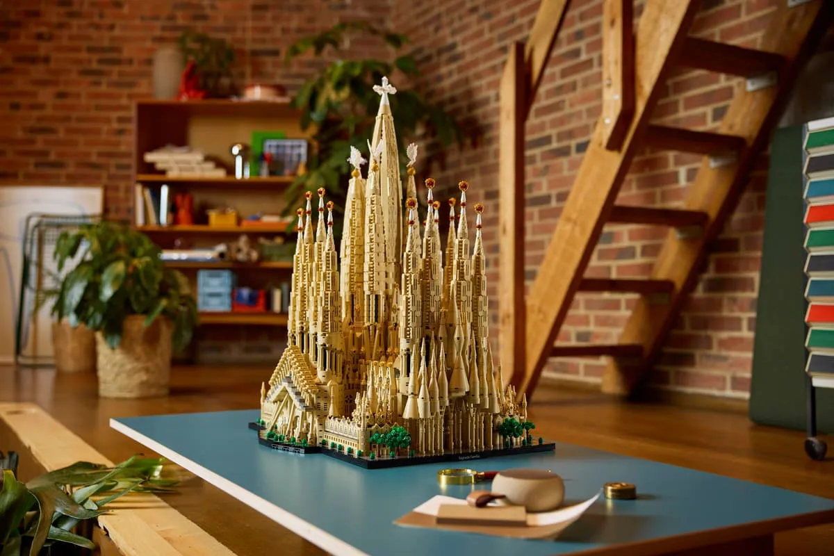 FOTO / Lego predstavio svoj najveći set dosad: Sagrada Famil