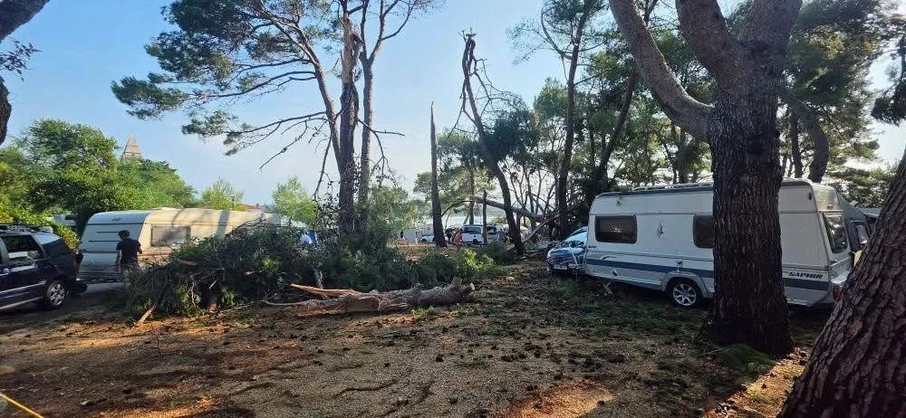 FOTO / Pijavica na Lošinju: Jedna ozlijeđena osoba hitno operirana