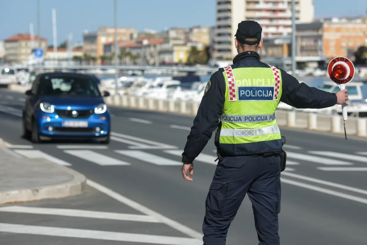 Crna vikend statistika: Dvoje poginulih. Vozač napuhao 3,4 promila, drugi jurio 202 km/h