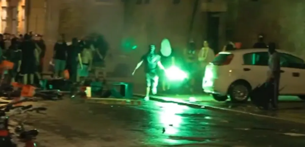 VIDEO / Kaos u Bologni: Muškarac umro prilikom uhićenja, izbili nasilni prosvjedi