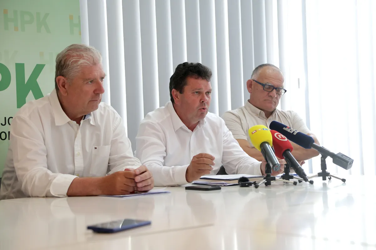 Poljoprivredna komora: Situacija je alarmantna, prijeti gašenje OPG-ova. Situacija izmiče kontroli