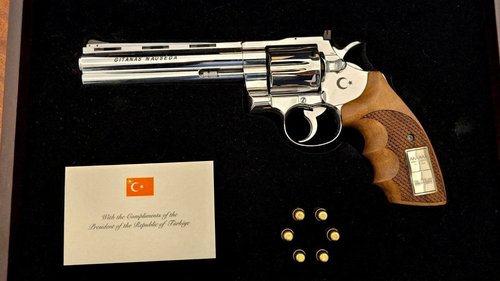 Revolver
