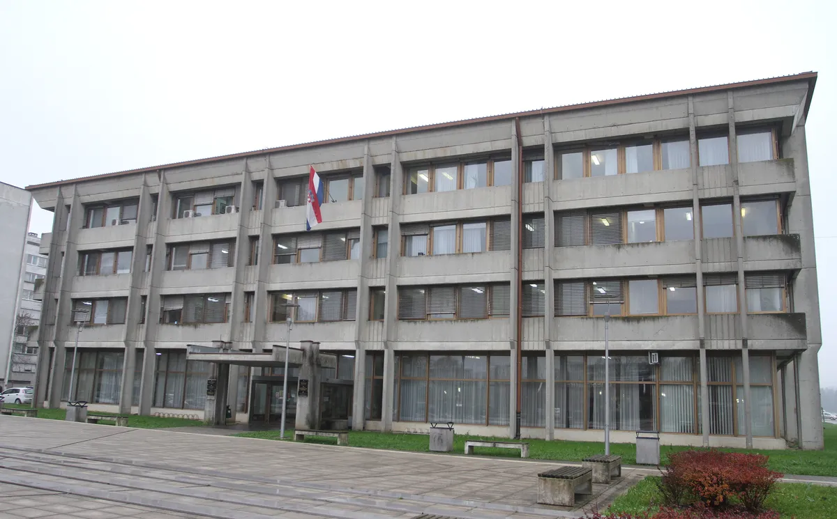 Počelo suđenje kćeri moćnog HDZ-ovca. Policajka: Opsovala mi je majku, pokazala srednji prst...