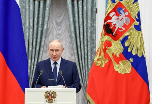 Russian President Vladimir Putin delivers a speech during a ceremony to present state awards at the Kremlin in Moscow, Russia, September 18, 2026. Sputnik/Alexander Kazakov/Pool via REUTERS ATTENTION EDITORS - THIS IMAGE WAS PROVIDED BY A THIRD PARTY.