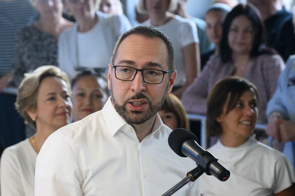 Drito pozvao Tomaševića da objavi svoju platnu listu