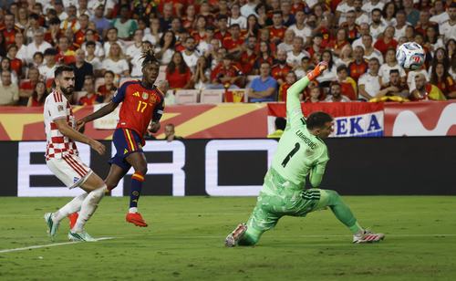 Soccer Football - UEFA Nations League - Group A3 - Spain v Croatia - Ramon Sanchez Pizjuan, Seville, Spain - September 29, 2026 Spain's Nico Williams scores their fourth goal REUTERS/Marcelo Del Pozo