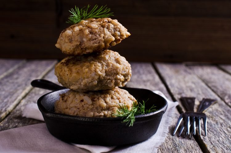 Turci pripremaju najukusnije i najsočnije faširance. Donosimo recept bez jaja i krušnih mrvica