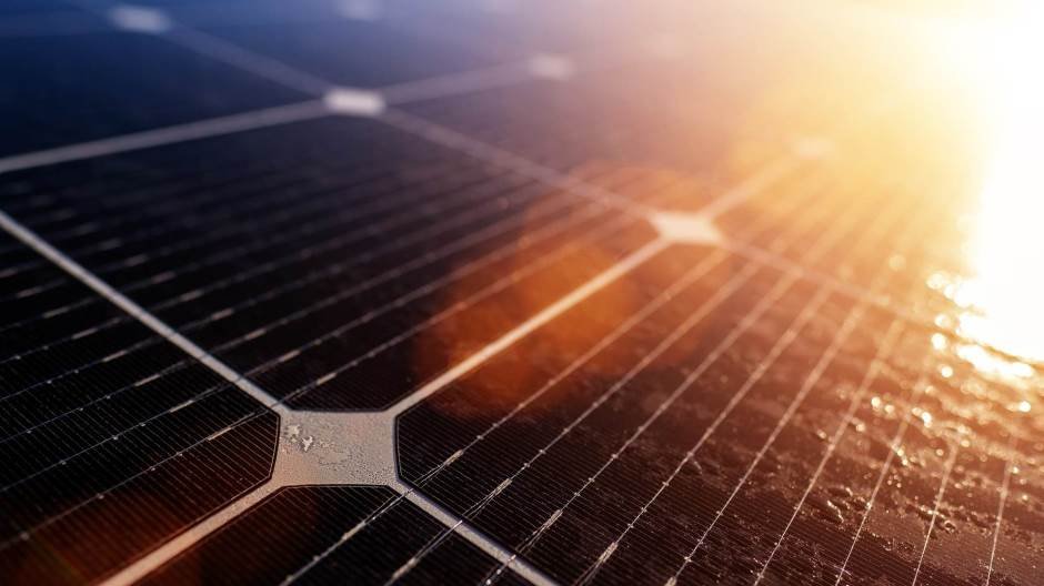 HEP gradi tri sunčane elektrane na otocima