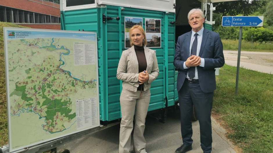 0-02-0a-15e10bf0c3871bd0f3a353749c27542a577c42d0bd37582a75b62e29113b6875_337a9df7