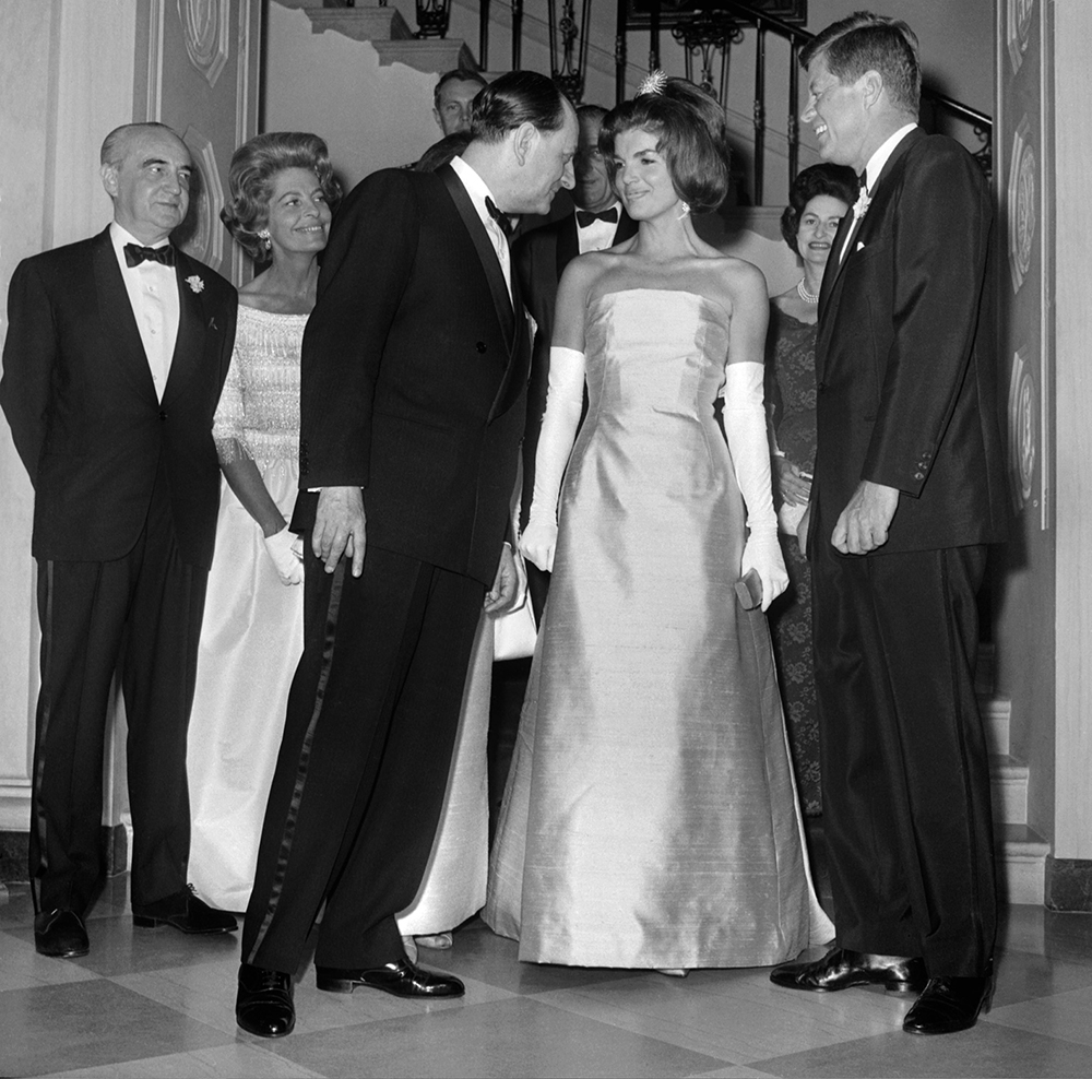 000_APP2001111319735