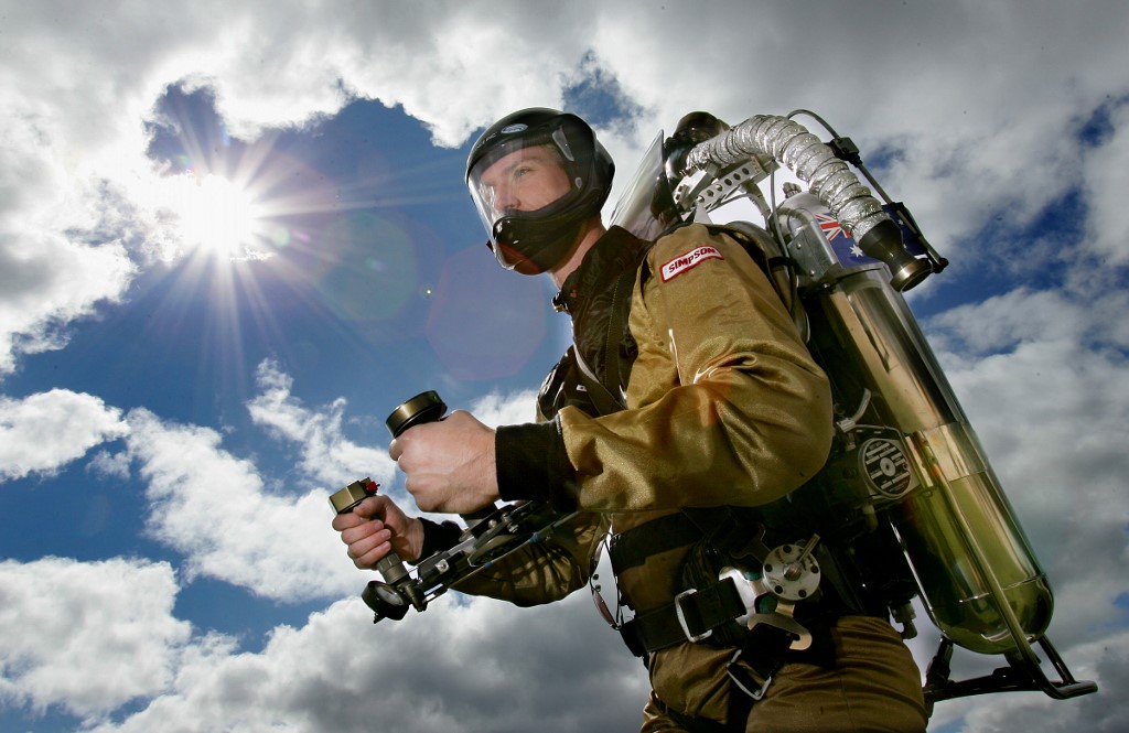 000_HKG2005091329541