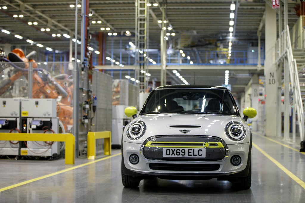 BRITAIN-TRANSPORT-MINI-ELECTRIC