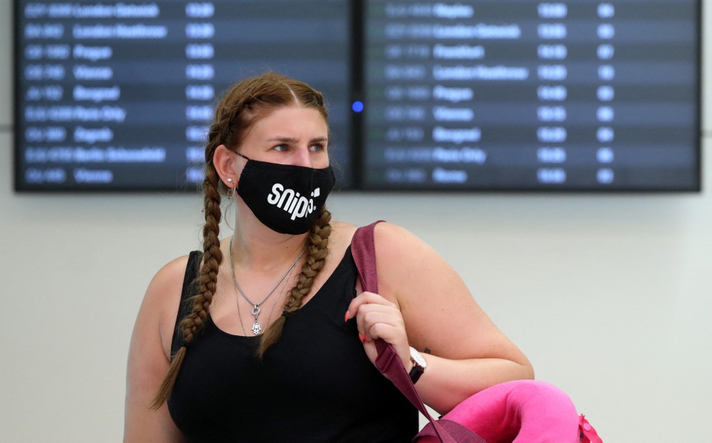 koronavirus, maske, zračna luka, putovanje