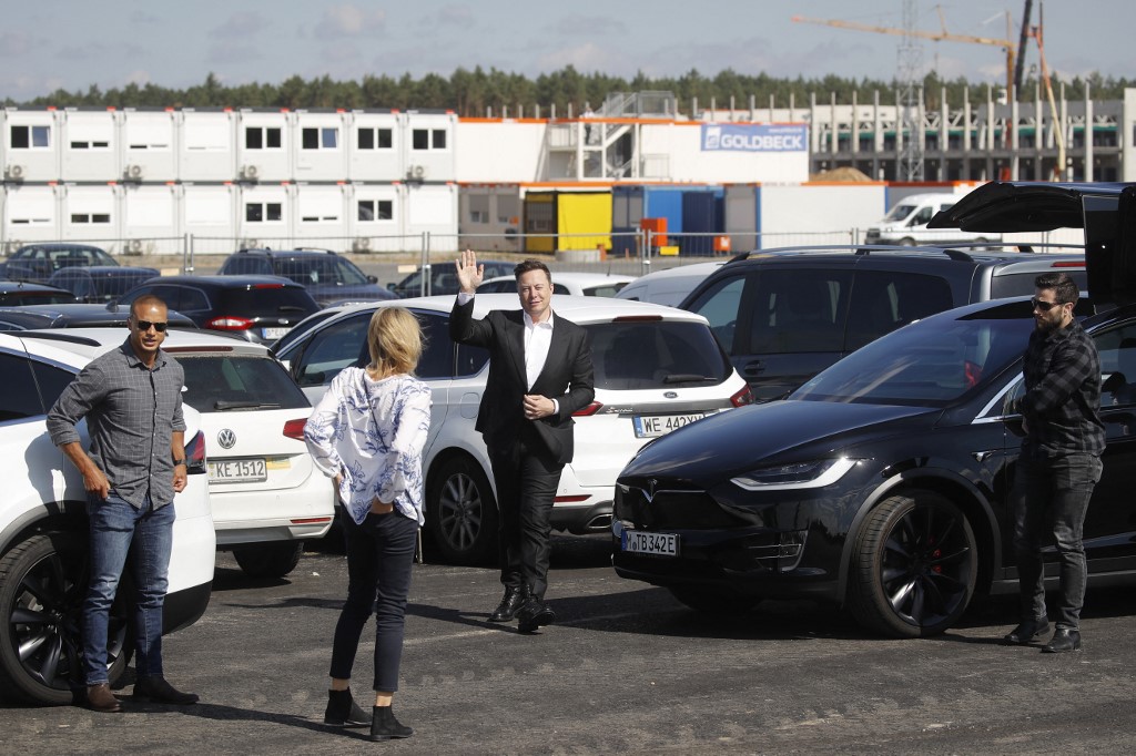 Tesla, Gigafactory, Elon Musk