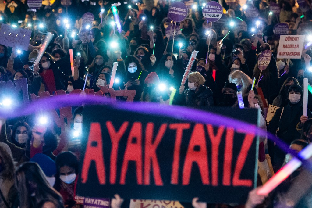 protest, Istanbul, nasilje nad ženama (ilustracija)
