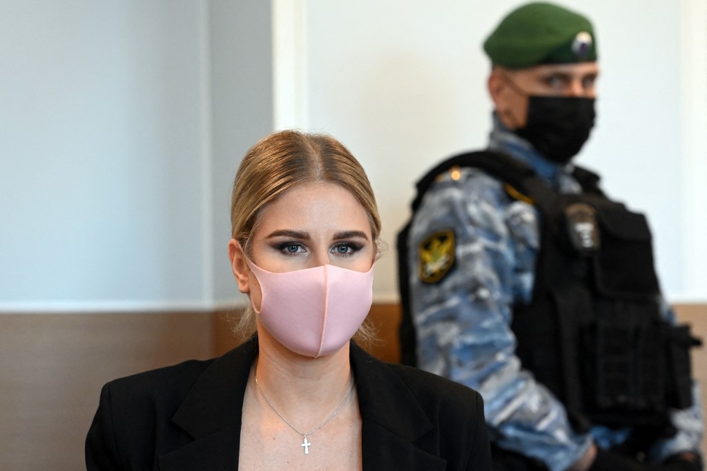 Ljubov sobol, navaljni