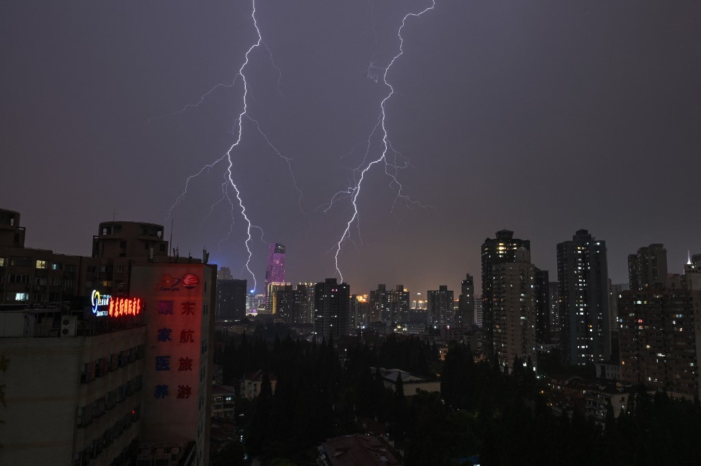 munja, munje, nevrijeme, oluja, noć