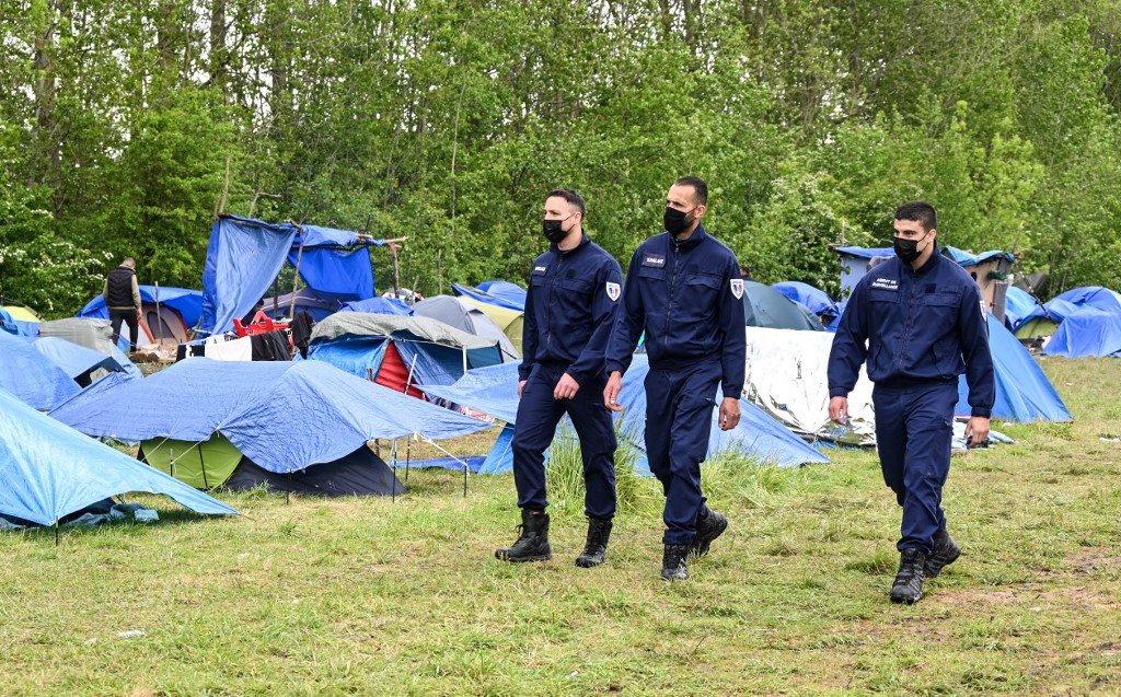 calais, migrantski kamp, migranti, francuska