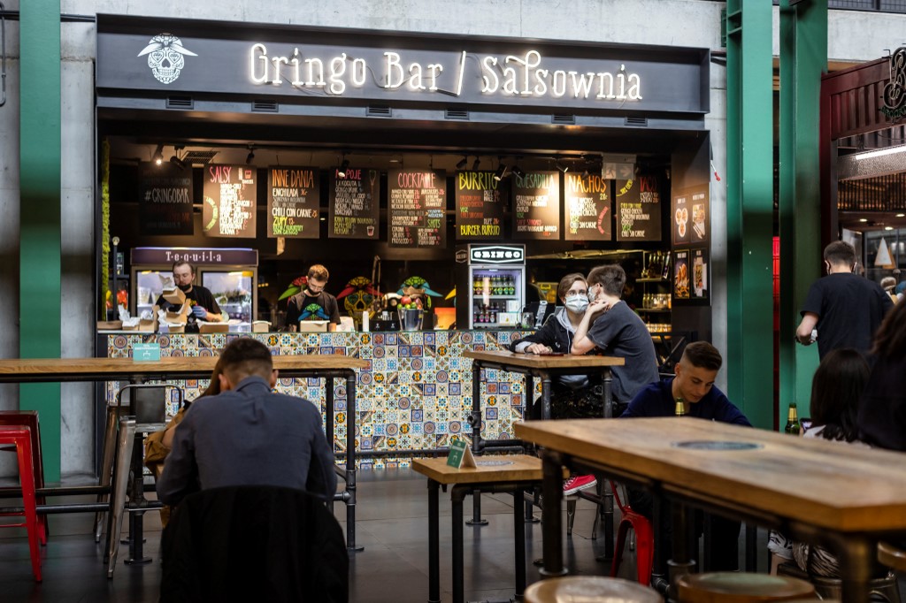 POLAND-HEALTH-VIRUS-GASTRONOMY