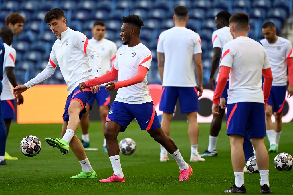 FBL-EUR-C1-CHELSEA-TRAINING