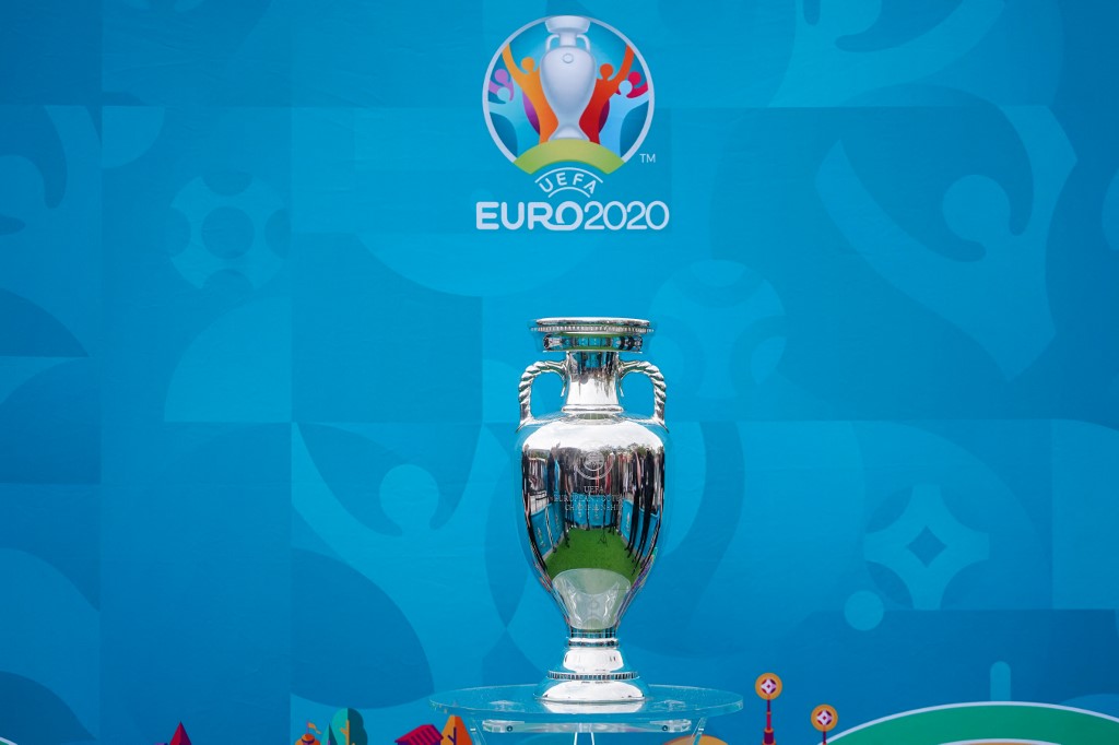 Euro 2020, trofej