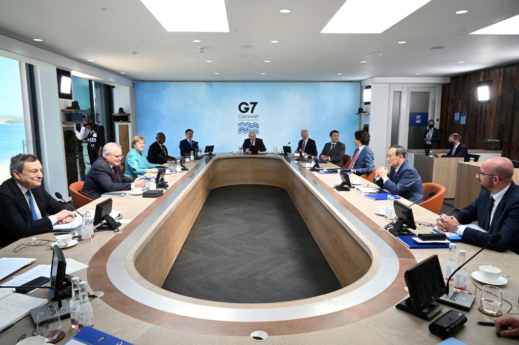 G7