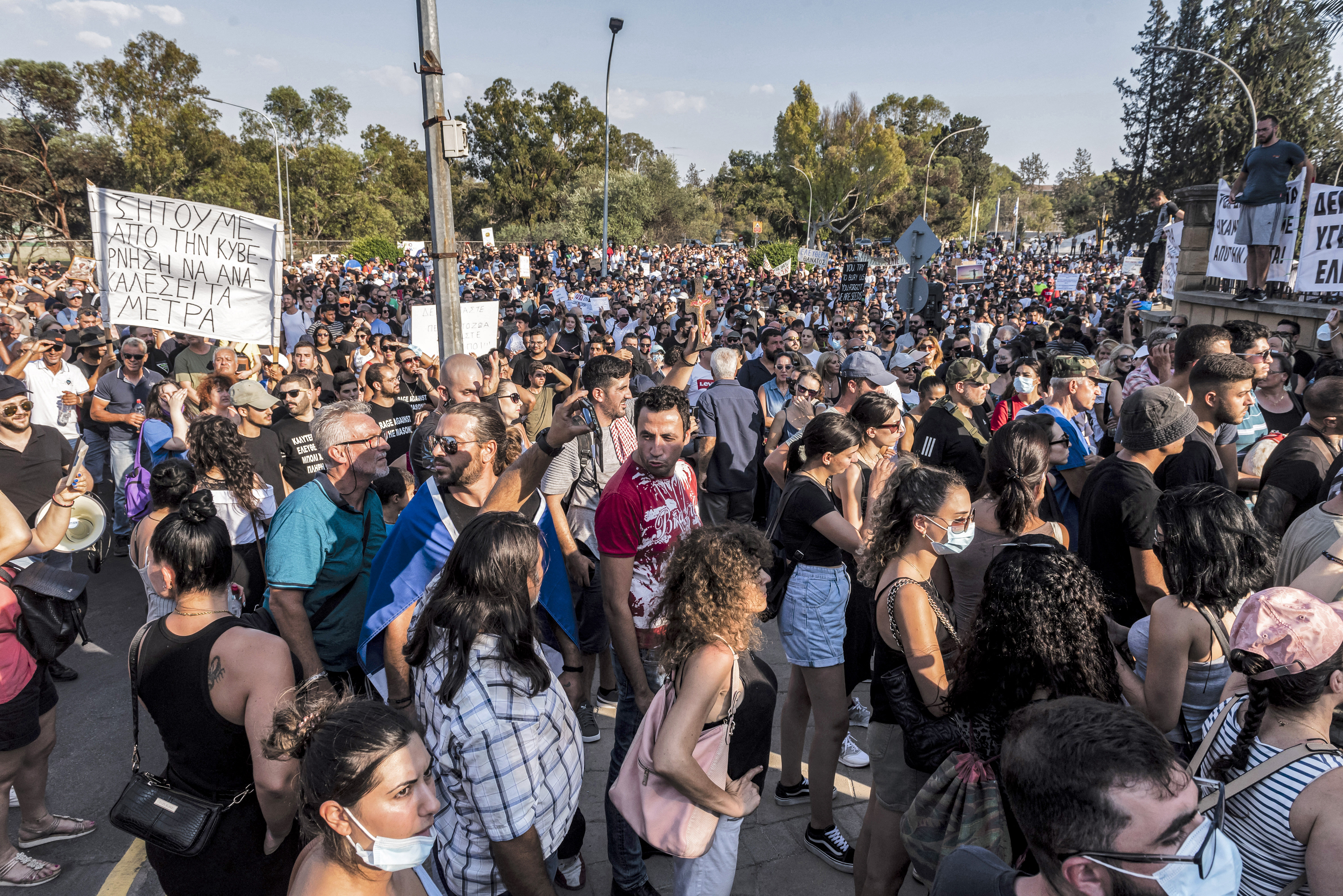 cipar, prosvjed, koronavirus