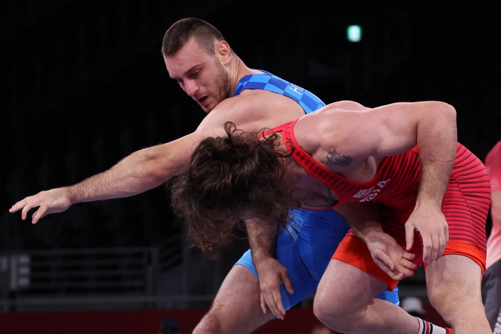 ivan huklek, oi tokio