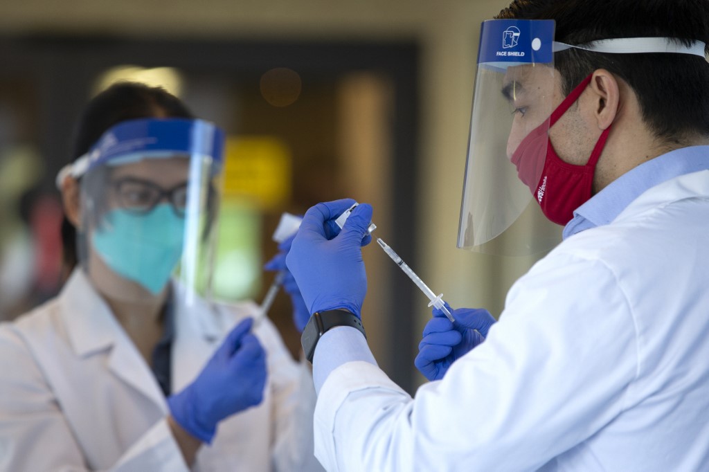 Life Care Center of Kirkland Residents Receive COVID-19 Vaccinations