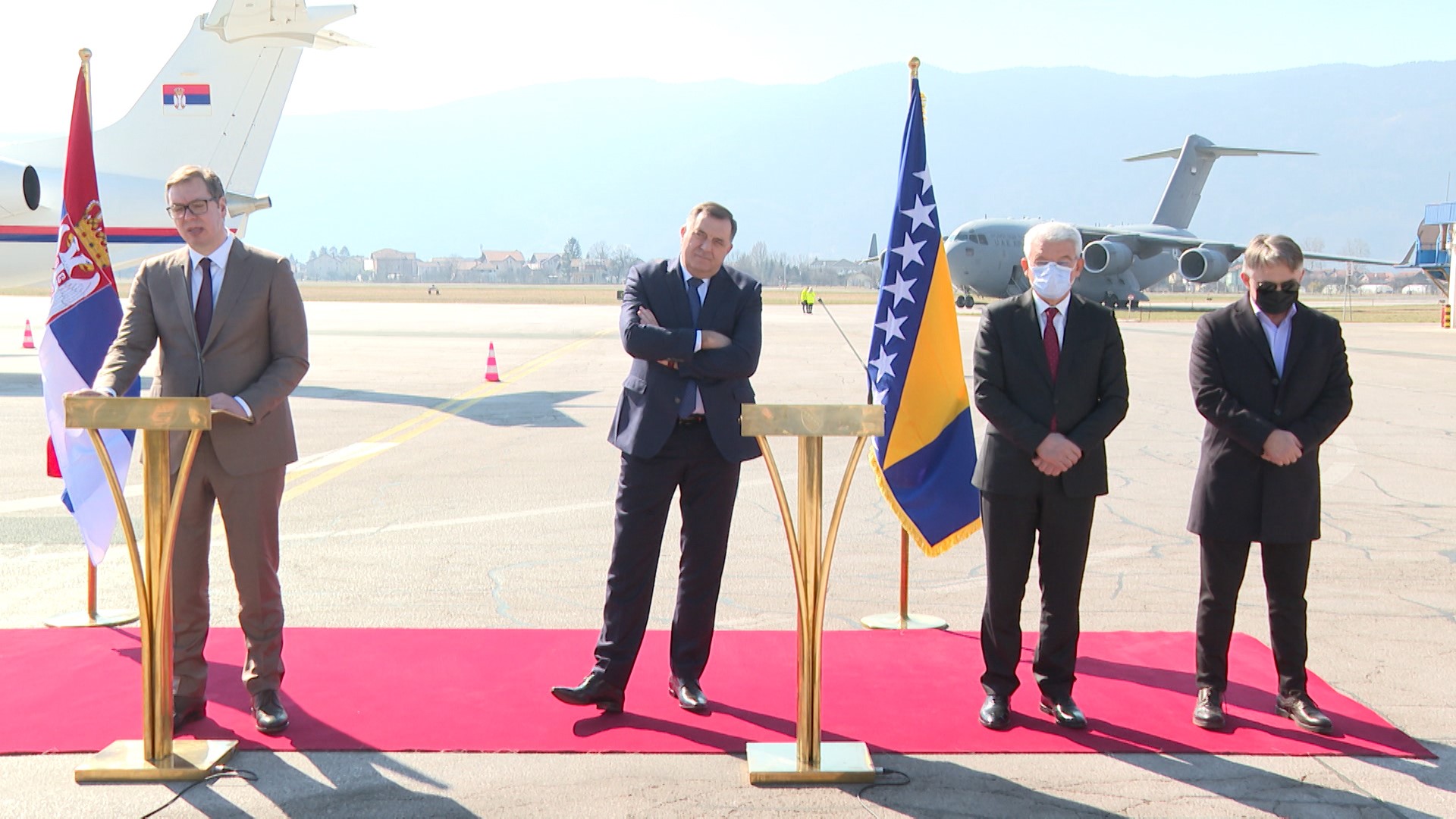 Aleksandar Vučić, Milorad Dodik