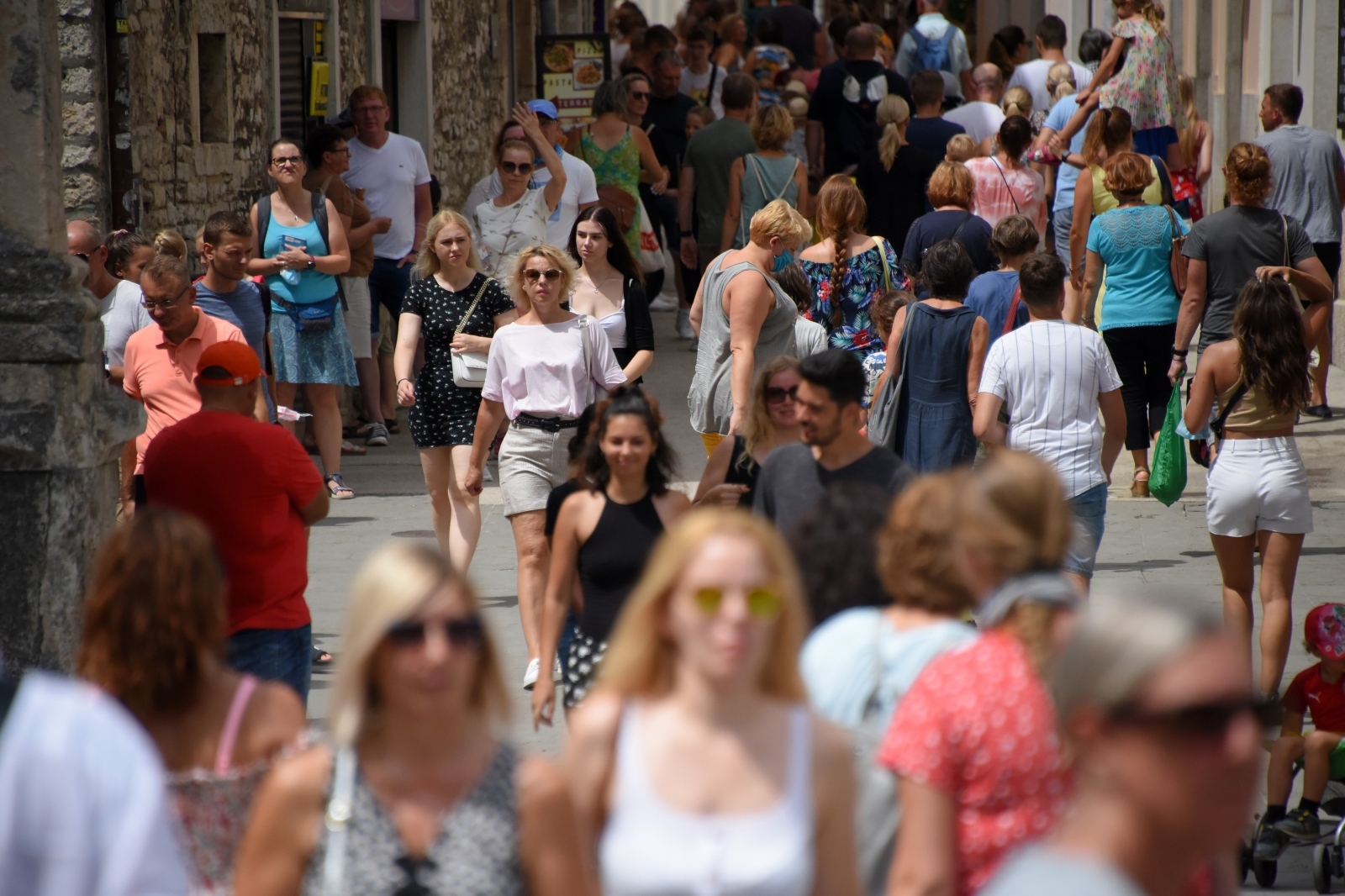 U Istri trenutno boravi više turista nego što ima stanovnika