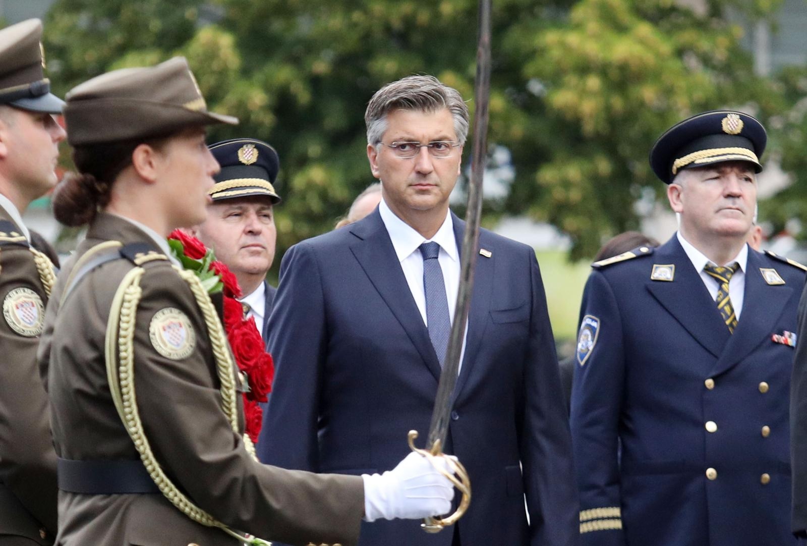 Knin: Atmosfera na Trgu Ante Starčevića