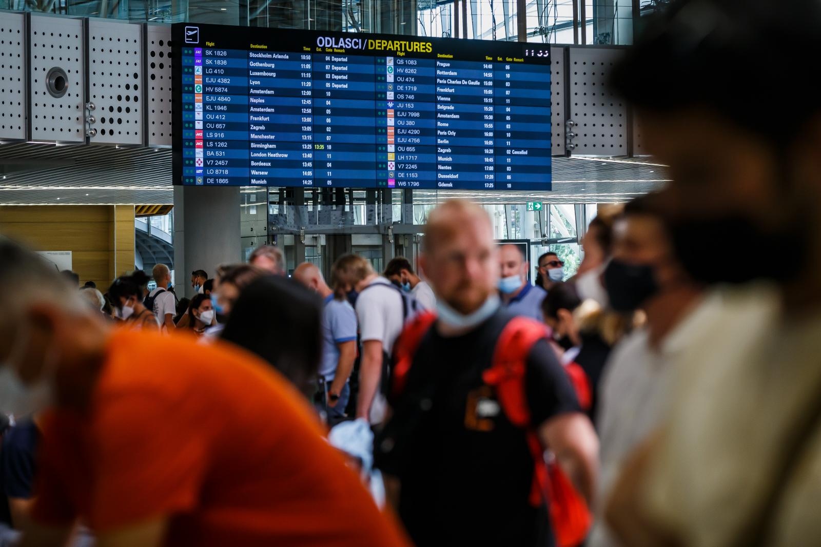 01.08.2021., Kastela  - Guava u Zracnoj luci Split.